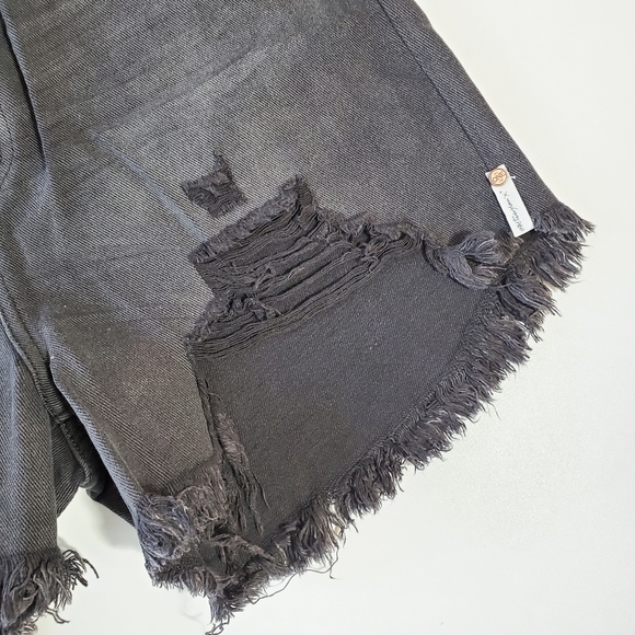 (SOLD) One Teaspoon Legend Shorts, Black - Picture 3 of 5